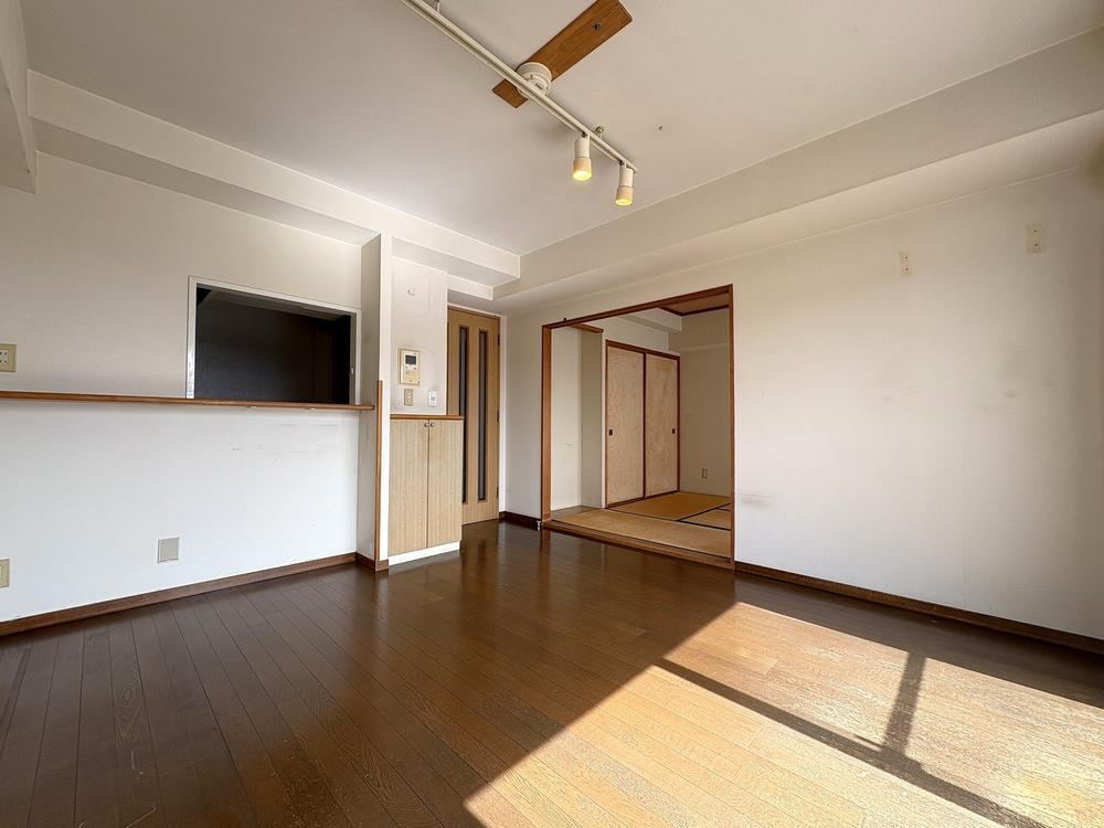 Panoramic View 2LDK Apartment Overlooking the Tama River - Photo 1