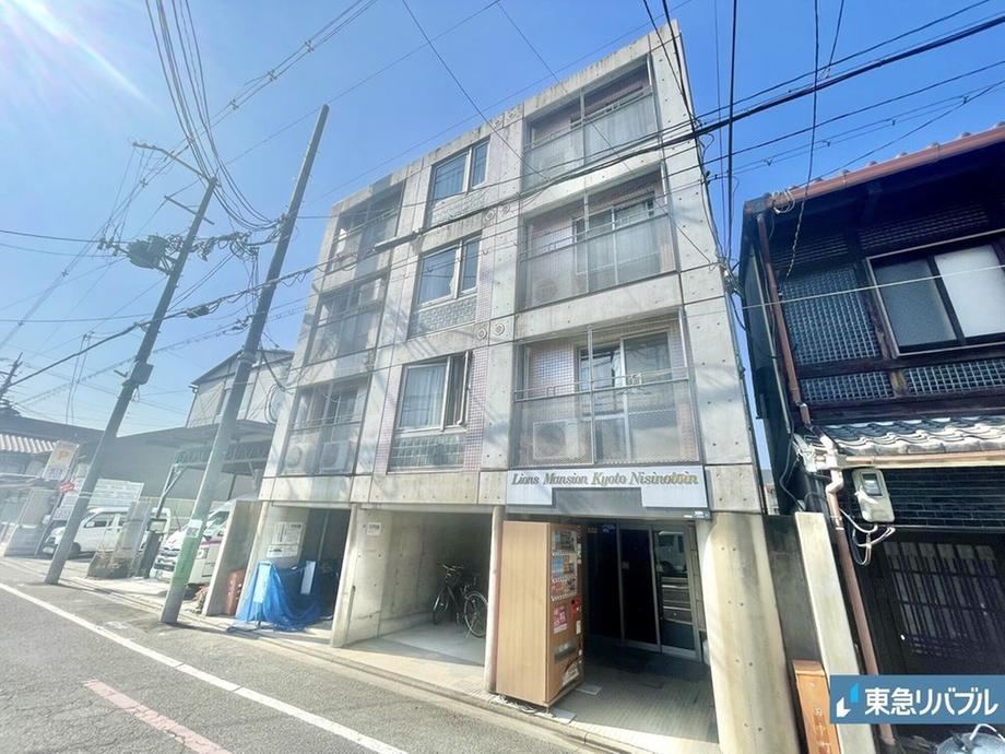 studio apartment in Nakagyo Ward, Kyoto - Photo 1