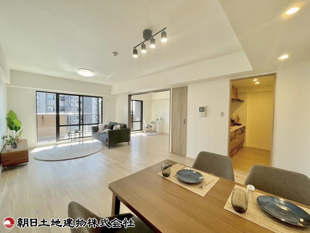 Bright 3LDK Apartment with Scenic Views in Ebina - Photo 1