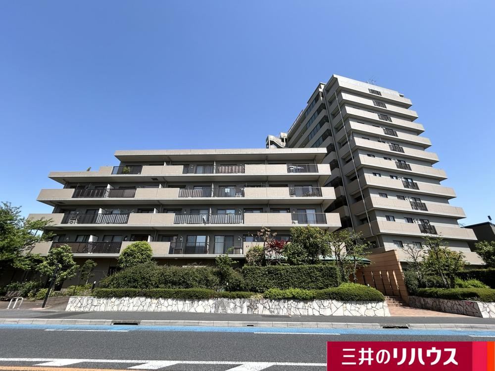 Stylish 3LDK Apartment in Omiya - Photo 1