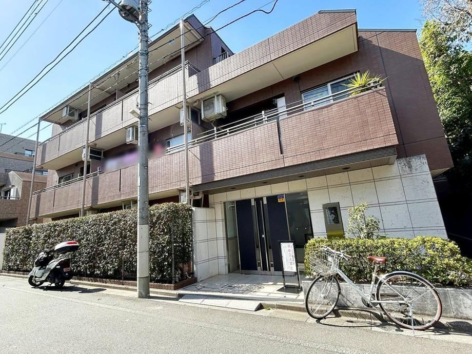 Charming 1LDK+S Apartment in Egota, Nakano - Photo 1