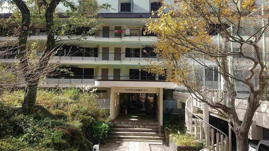2LDK+S apartment in Yamanakako, Minamitsuru District, Yamanashi - Photo 1