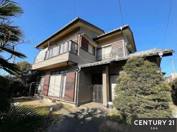 Corner Lot 4LDK Home with Good Sunlight in Tsuchiura - Photo 1
