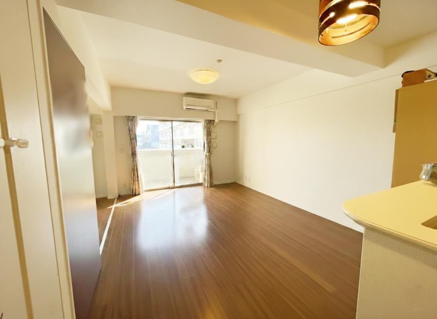 Spacious 3LDK Apartment in Machiya Community - Photo 1