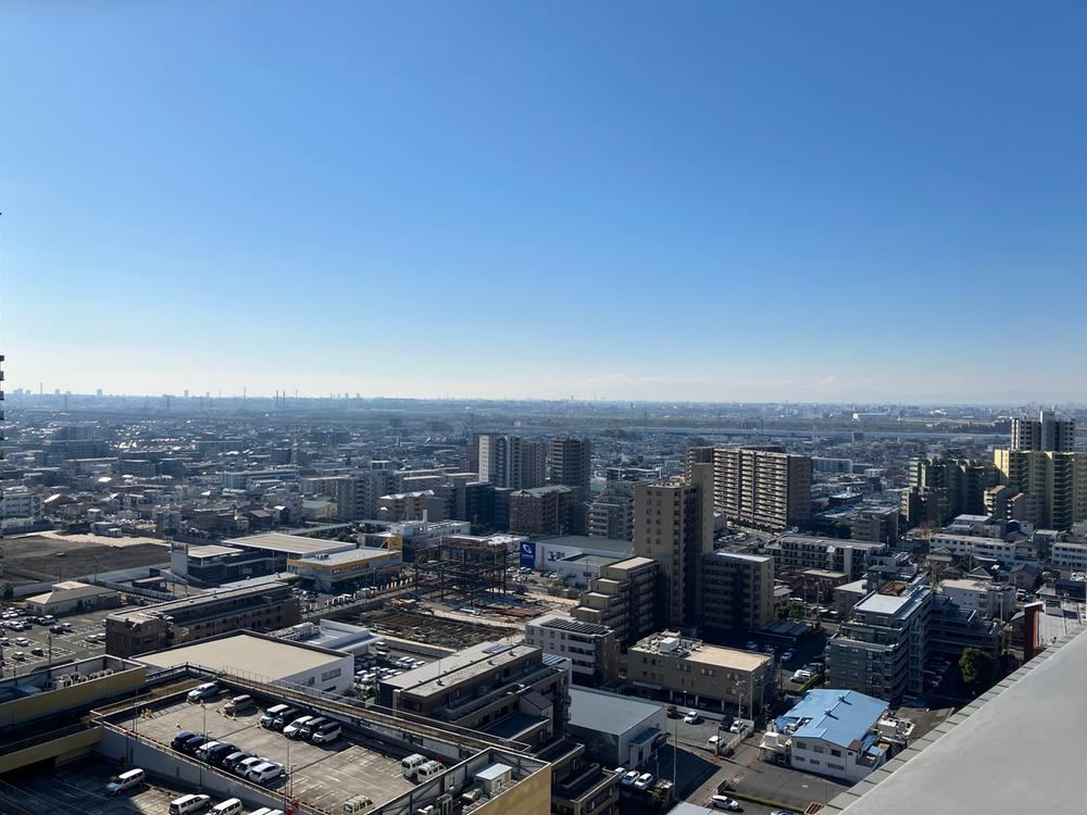 Renovated 2LDK Apartment with Great Views in Numakage - Photo 1