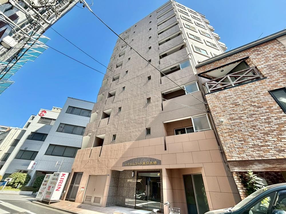 2LDK apartment in Chuo Ward, Tokyo - Photo 1