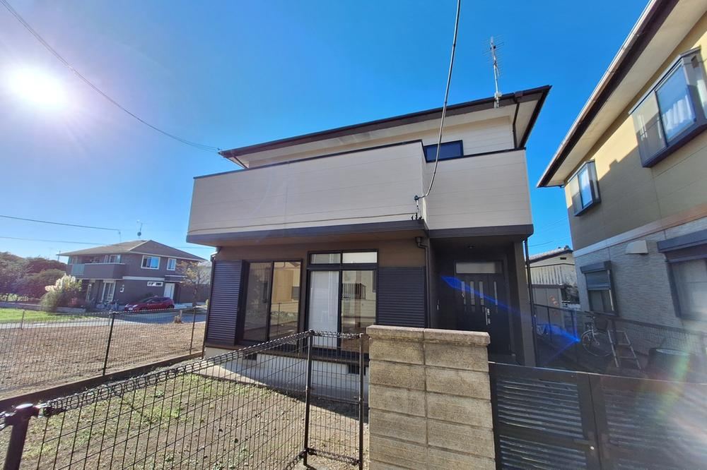 Renovated 4LDK Home Near Akatsuka Station - Photo 1