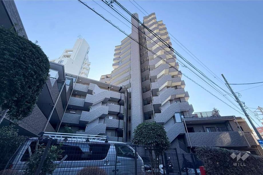 3LDK Apartment with New Earthquake Standards Near Ikebukuro - Photo 1