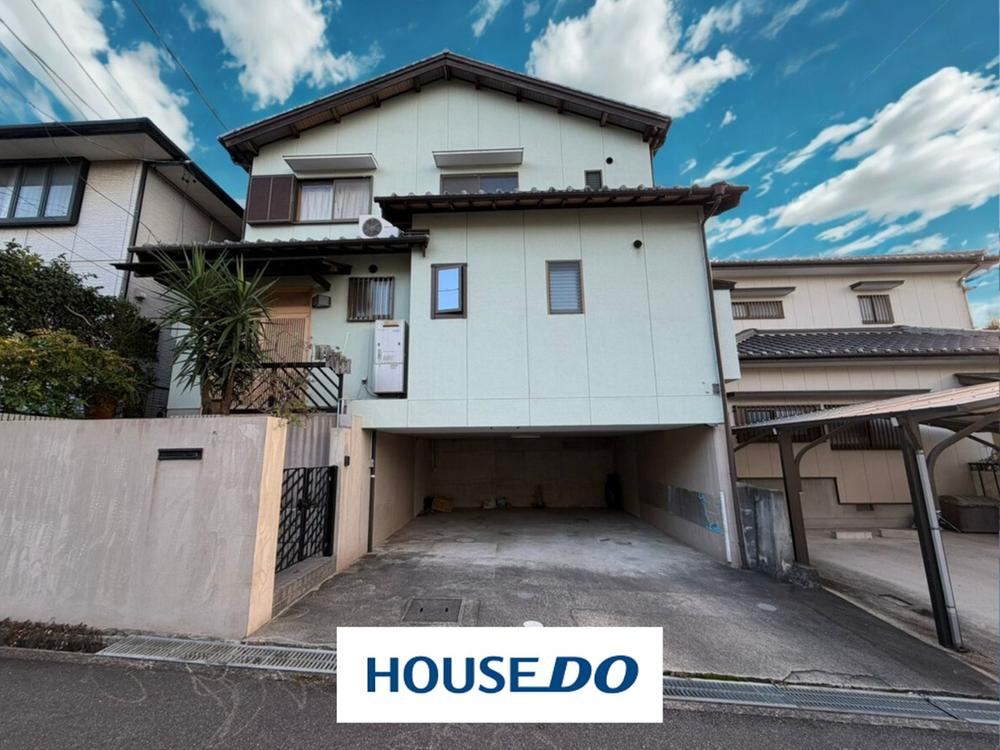 Renovated 4SLDK House with Garage in Ohbu - Photo 1