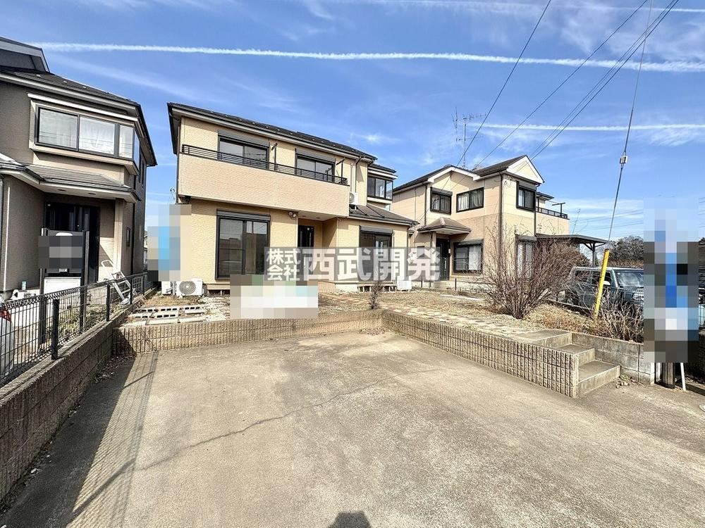 Charming 4LDK House with Garden in Iruma City - Photo 1