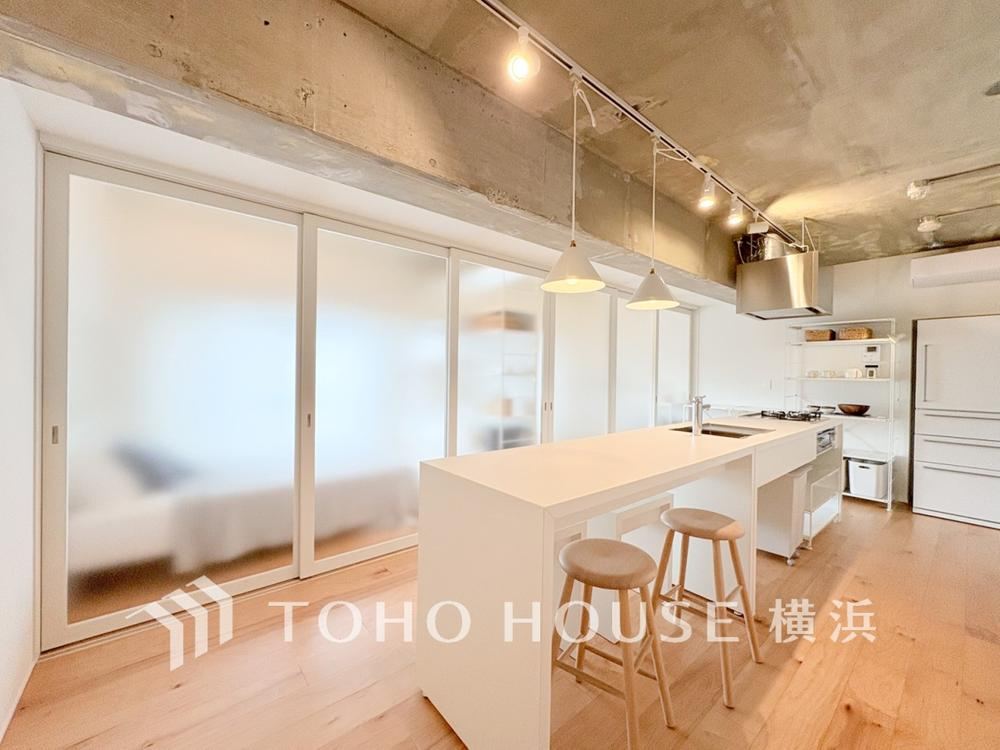 Stylish 2LDK Apartment Near Sakuragicho Station - Photo 1