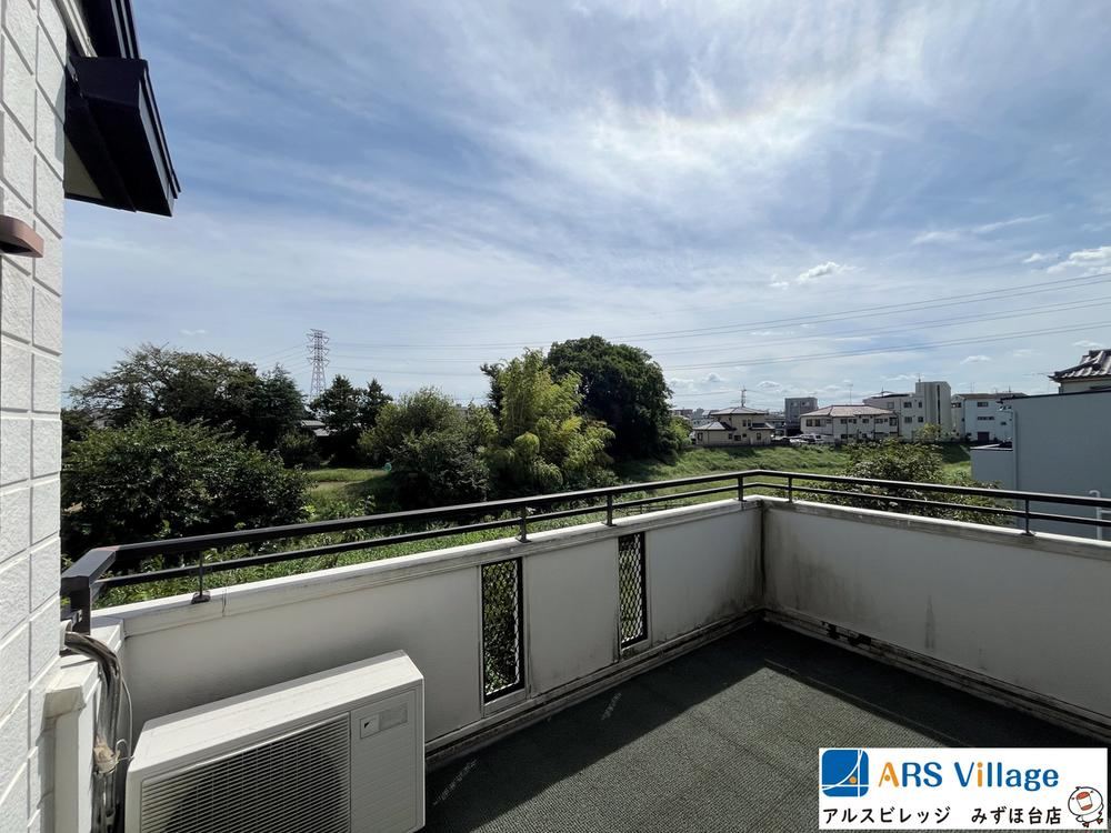 Light Steel-Frame Home by Sekisui House - Photo 1