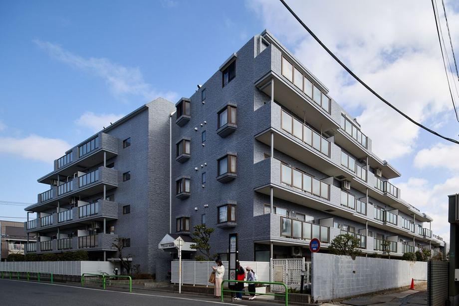 Charming 2LDK Apartment in Nerima - Photo 1
