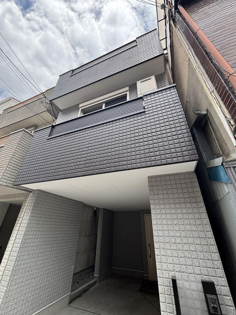 3LDK house in Ino Ward, Osaka - Photo 1