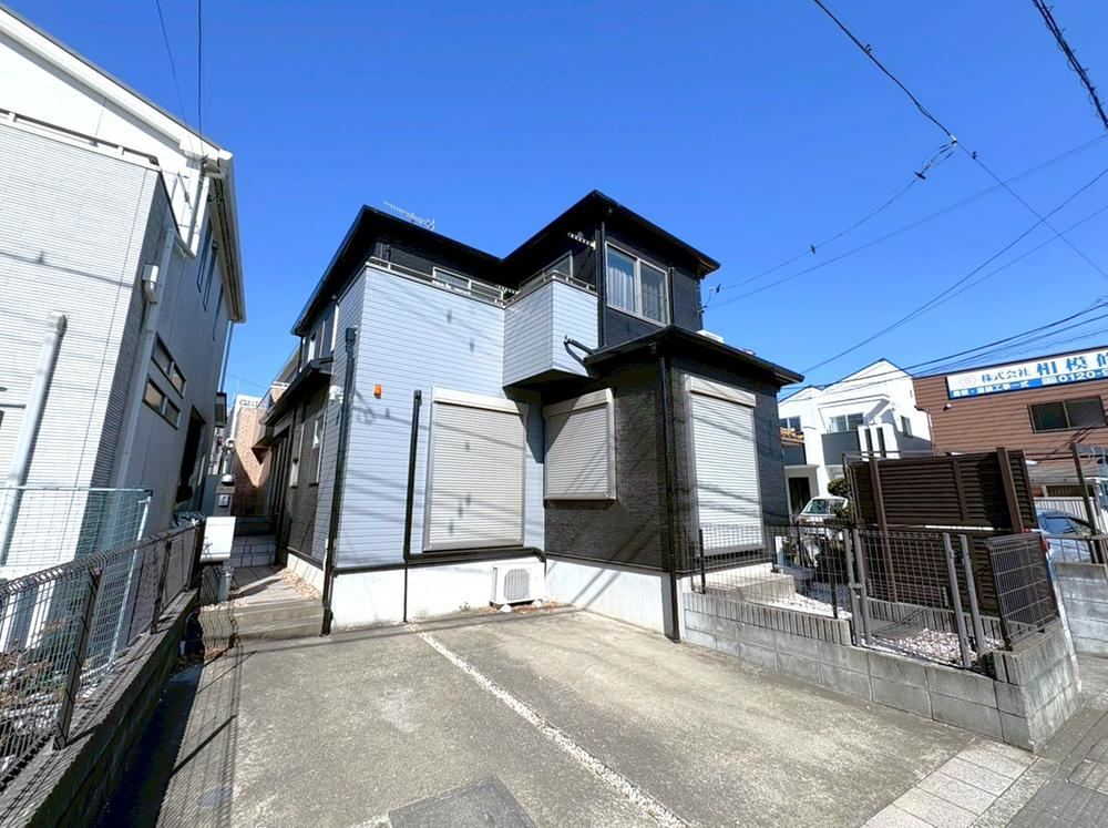Well-Maintained 4LDK House with Parking - Photo 1