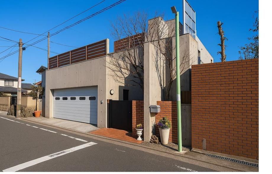 Charming 4LDK Home in Kamisawa - Photo 1
