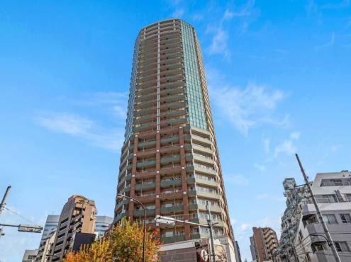 2LDK apartment in Shinjuku Ward, Tokyo - Photo 1