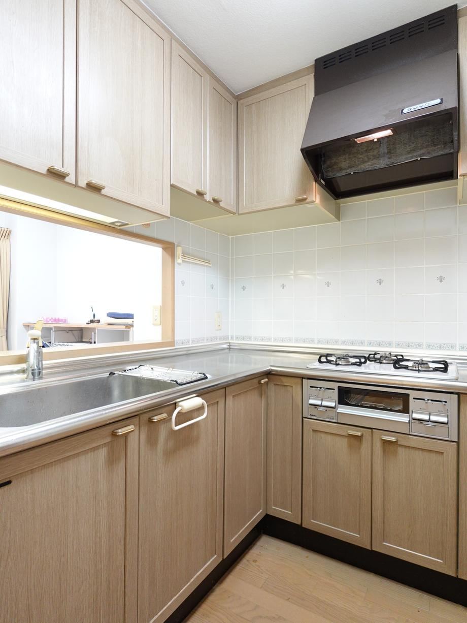 3LDK apartment in Higashihiroshima, Hiroshima - Photo 1