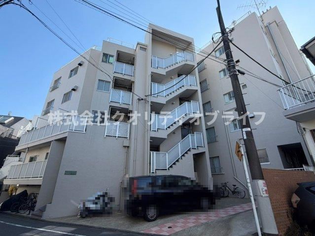 Bright 1LDK Apartment in Komaba - Photo 1