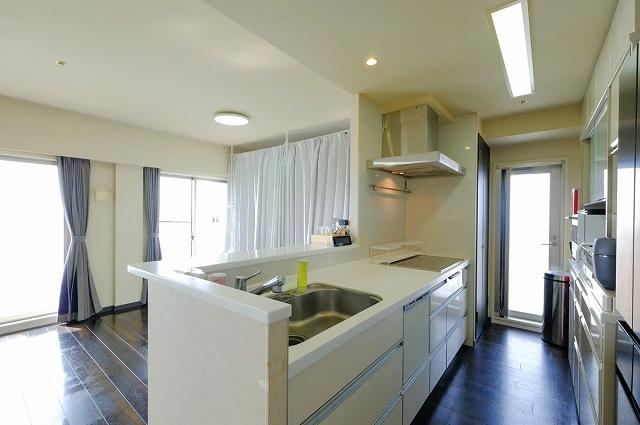 3LDK apartment in Hirano Ward, Osaka - Photo 1