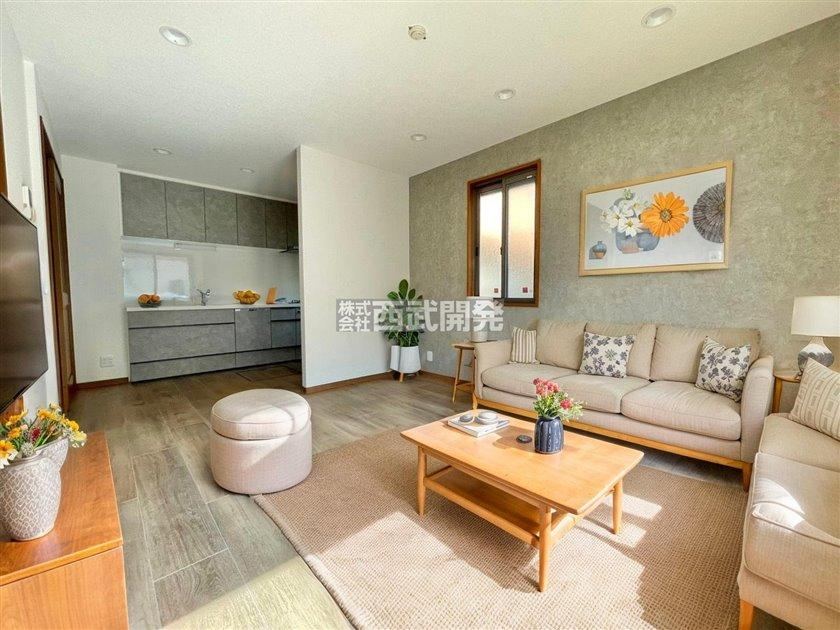 Conveniently Located 4LDK House in Kodaira - Photo 1