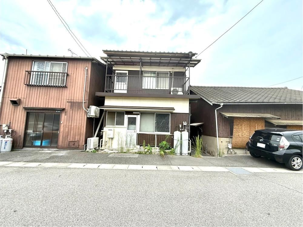 5DK house in Mihara, Hiroshima - Photo 1