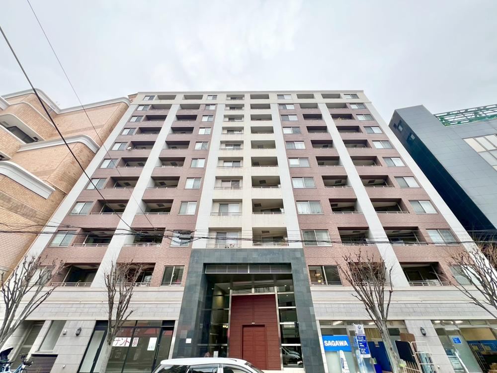 Available for Immediate Viewing! Home Pickup Service Offered - Photo 1