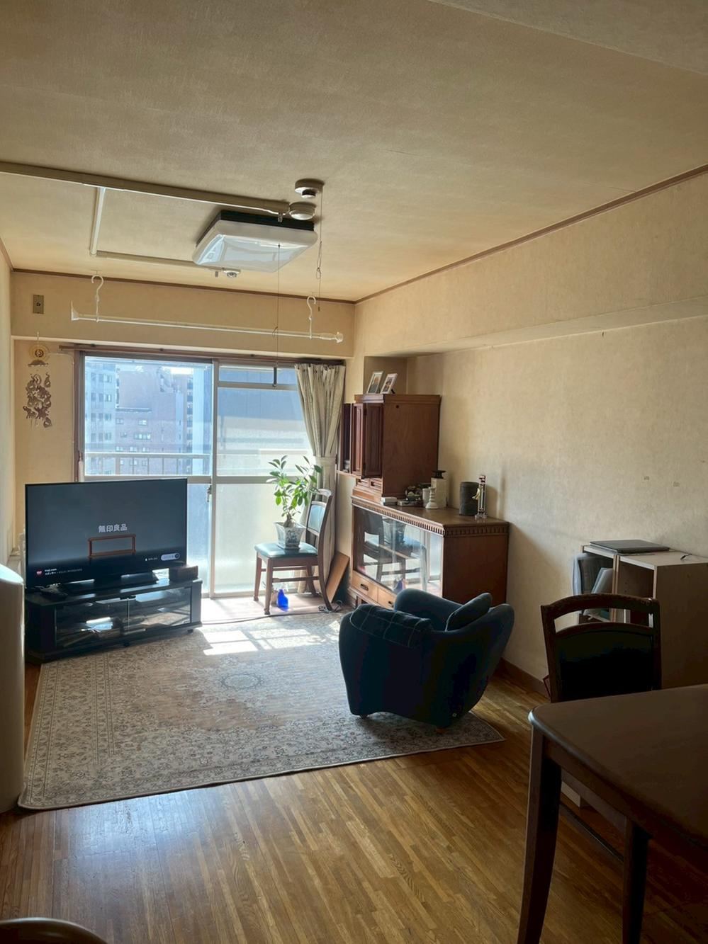 Sunny 2LDK Apartment in Omori Nishi - Photo 1