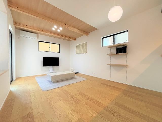 Newly Built House by Polus in 2024 - Photo 1