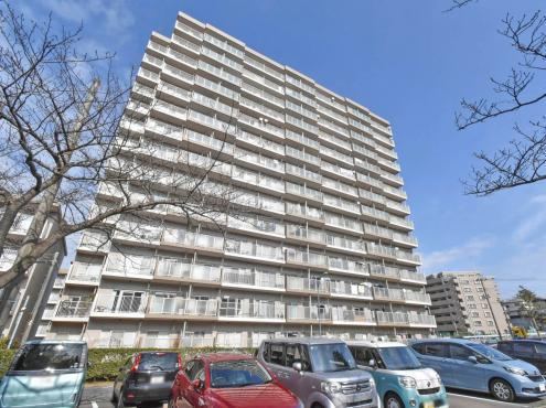 Spacious 3LDK Apartment in Higashi-Funabashi - Photo 1