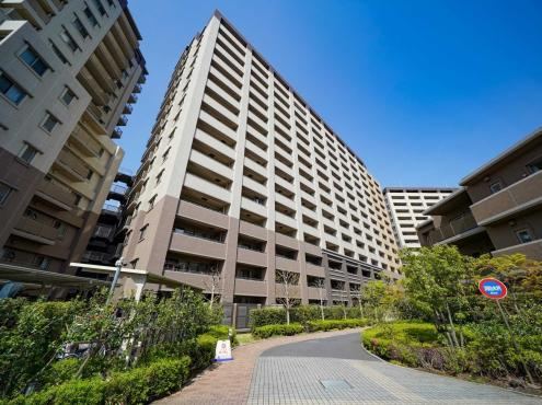 Large Seismic-Resistant 3LDK Apartment - Photo 1