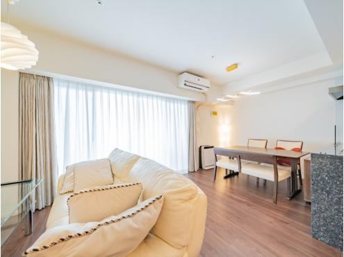 Southwest-Facing 2LDK Apartment with Mountain Views in Arakawa - Photo 1