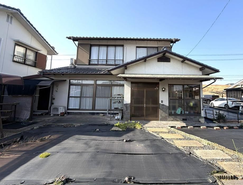 8LDK+S house in Kurashiki, Okayama - Photo 1