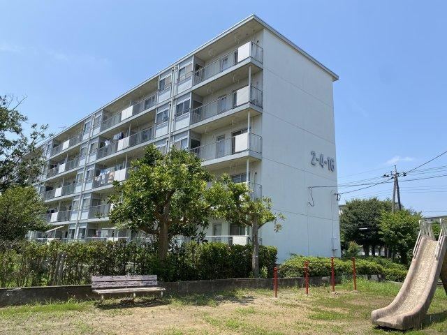 Corner 3LDK Apartment in Ohyamaguchi - Photo 1