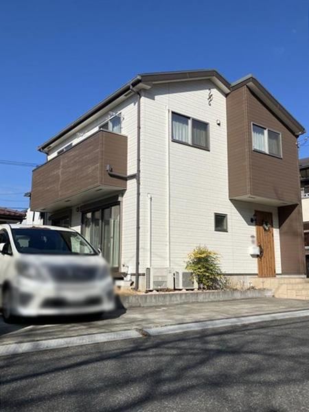 Stylish 3LDK Detached House in Higashi Chiba - Photo 1