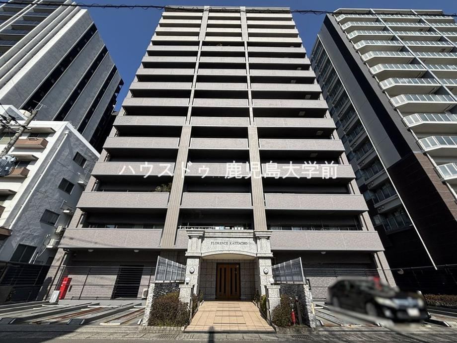 2LDK+S apartment in Kagoshima, Kagoshima - Photo 1