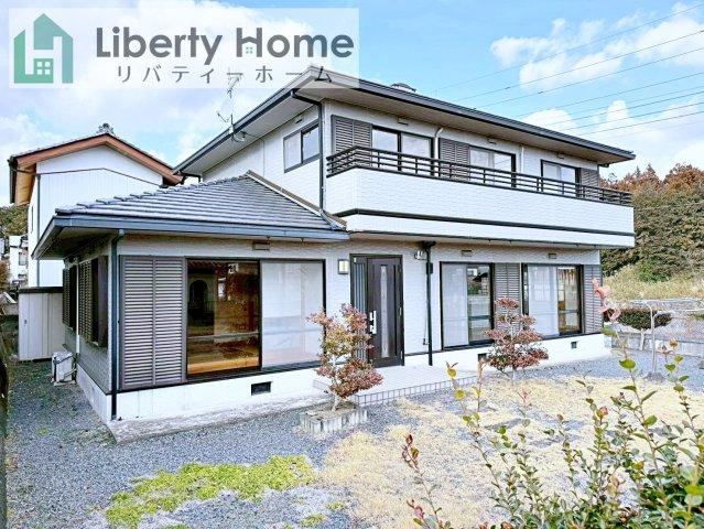 Spacious 5LDK Detached House with Storage in Ishioka - Photo 1