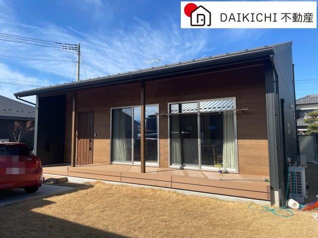 Family-Friendly 3LDK House with Parking - Photo 1