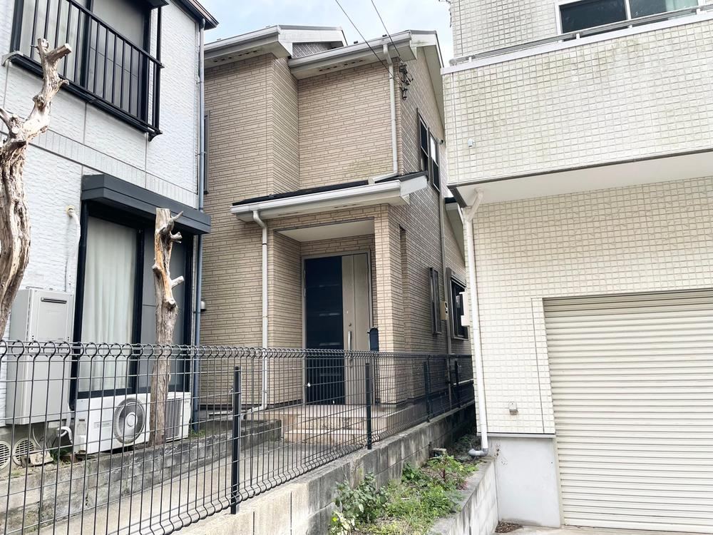 Modern 4LDK Home with Ocean View in Yokosuka - Photo 1