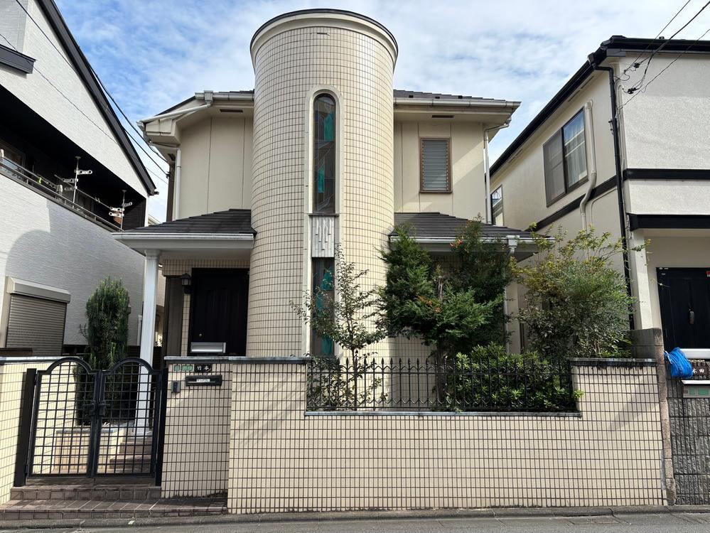 Spacious 3LDK Detached House Near Toyoshimaen Station - Photo 1