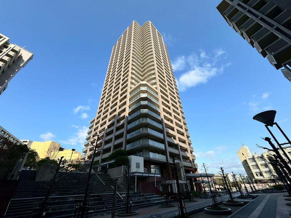 2LDK apartment in Miyakojima Ward, Osaka - Photo 1