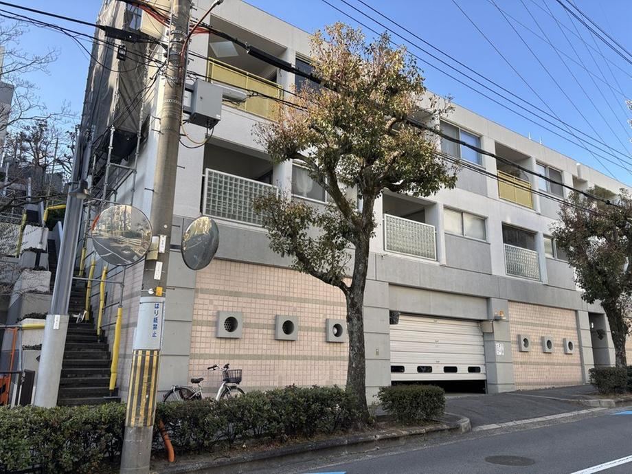 4LDK apartment in Suita, Osaka - Photo 1