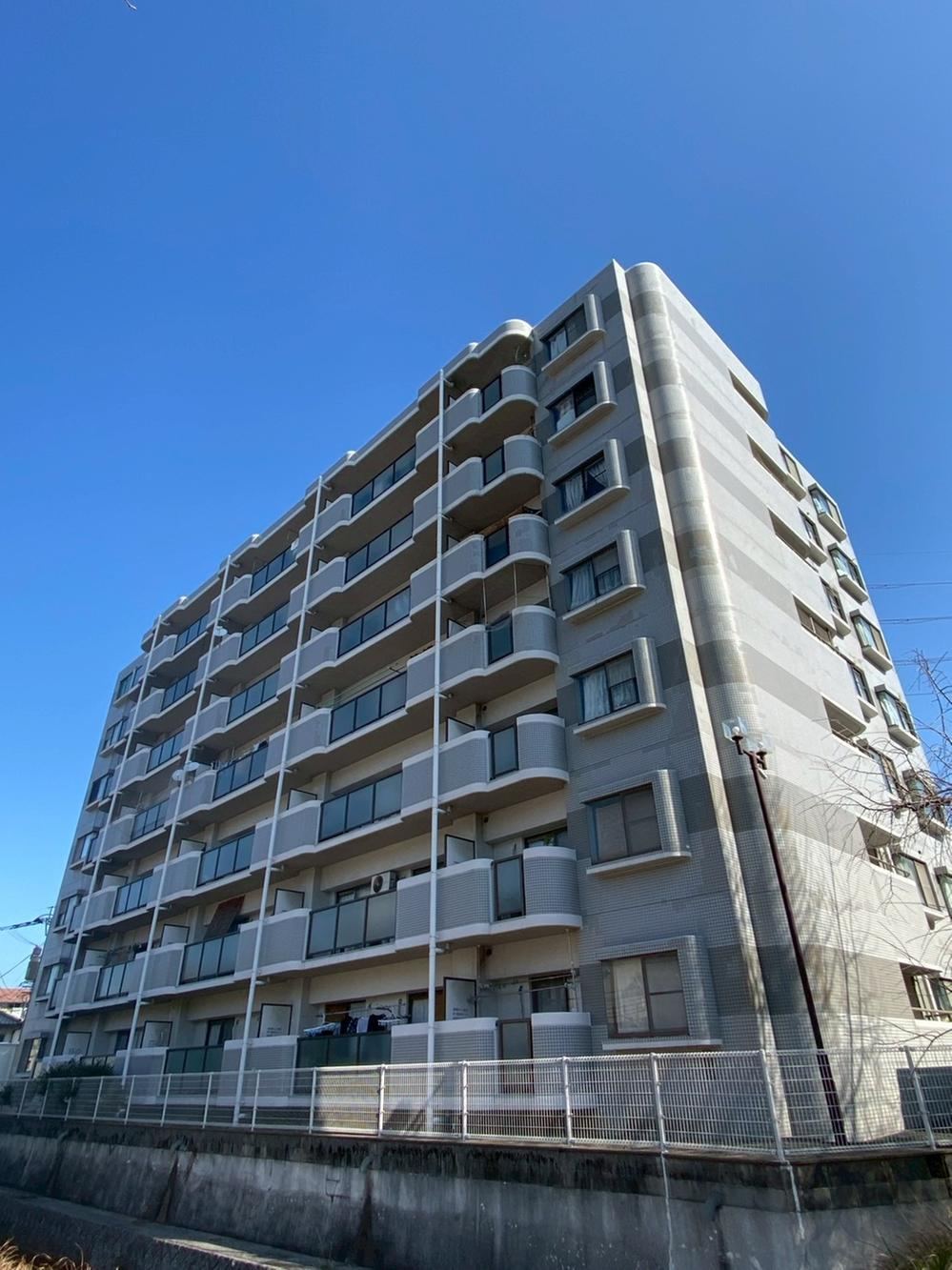 3LDK apartment in Tobata Ward, Kitakyushu, Fukuoka - Photo 1