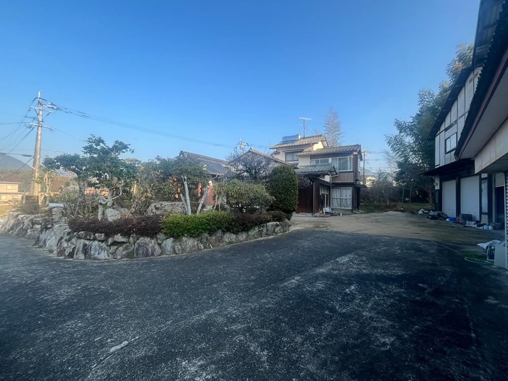 787 m² land in Kanzaki, Saga - Photo 1