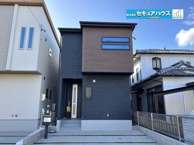 4LDK house in Kariya, Aichi - Photo 1