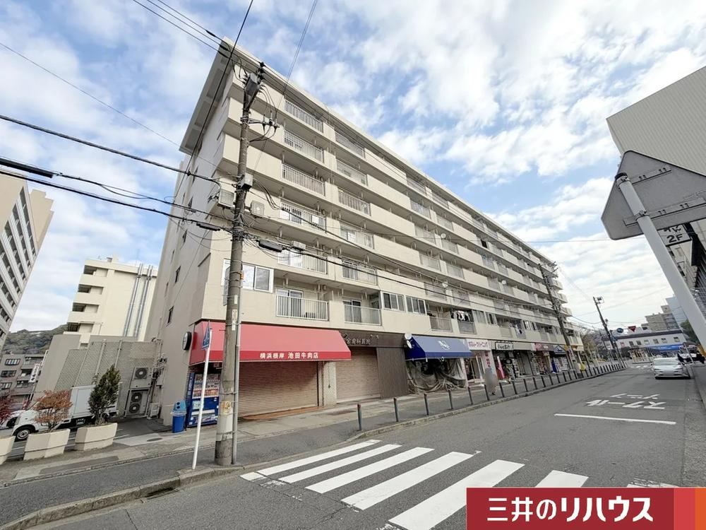 3DK Apartment Near Negishi Station - Photo 1