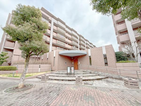 Spacious 4LDK Apartment in Kawasaki - Photo 1