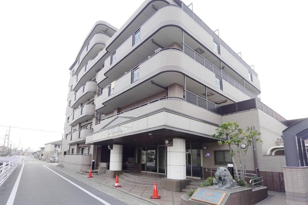 2LDK apartment in Minato Ward, Nagoya, Aichi - Photo 1
