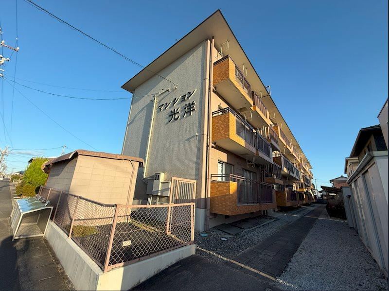 2LDK apartment in Suzuka, Mie - Photo 1