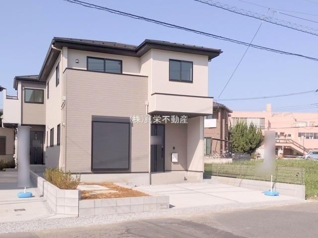 4LDK house in Koshigaya, Saitama - Photo 1
